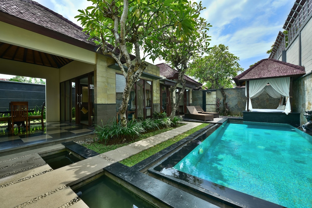 The Khayangan Dreams Seminyak 35/50
