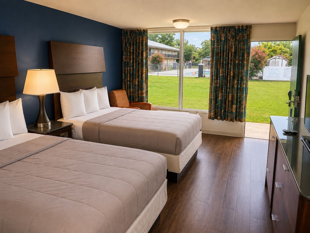 Hotel Cartersville, GA 9/50