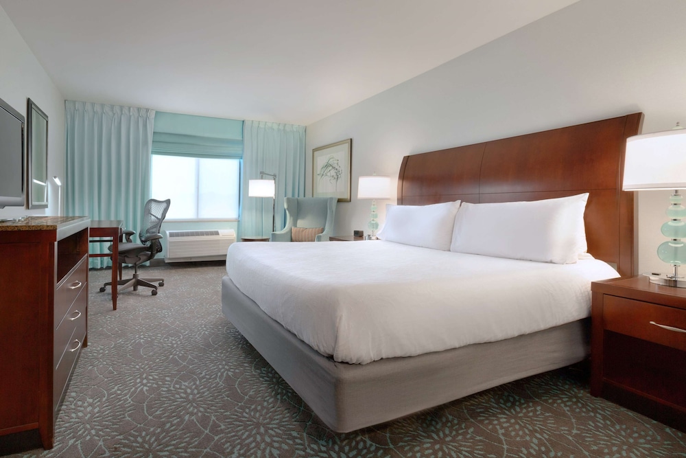 Evolution, King Bed