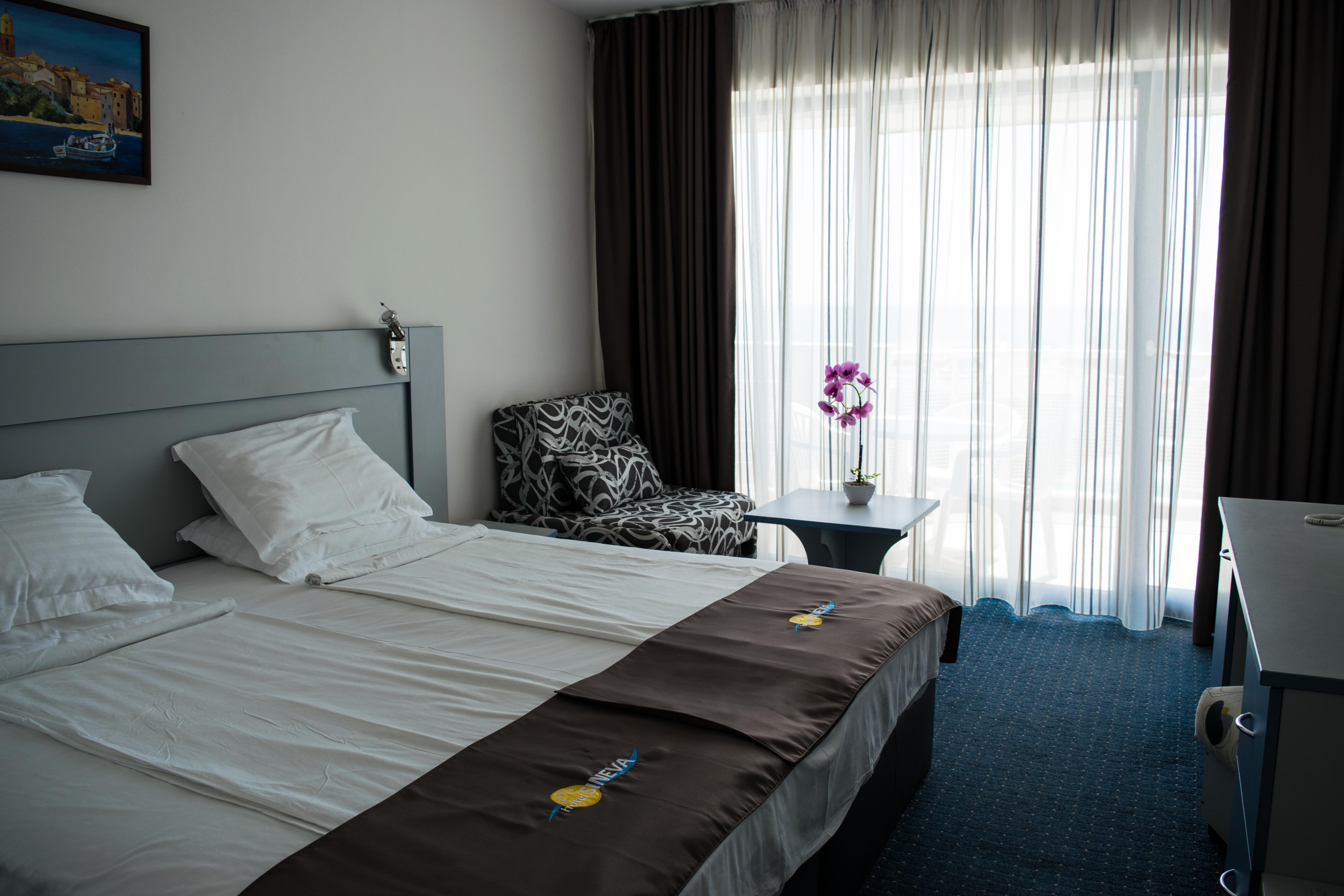 Standard, Twin Beds, Pool View, Balcony or Terrace