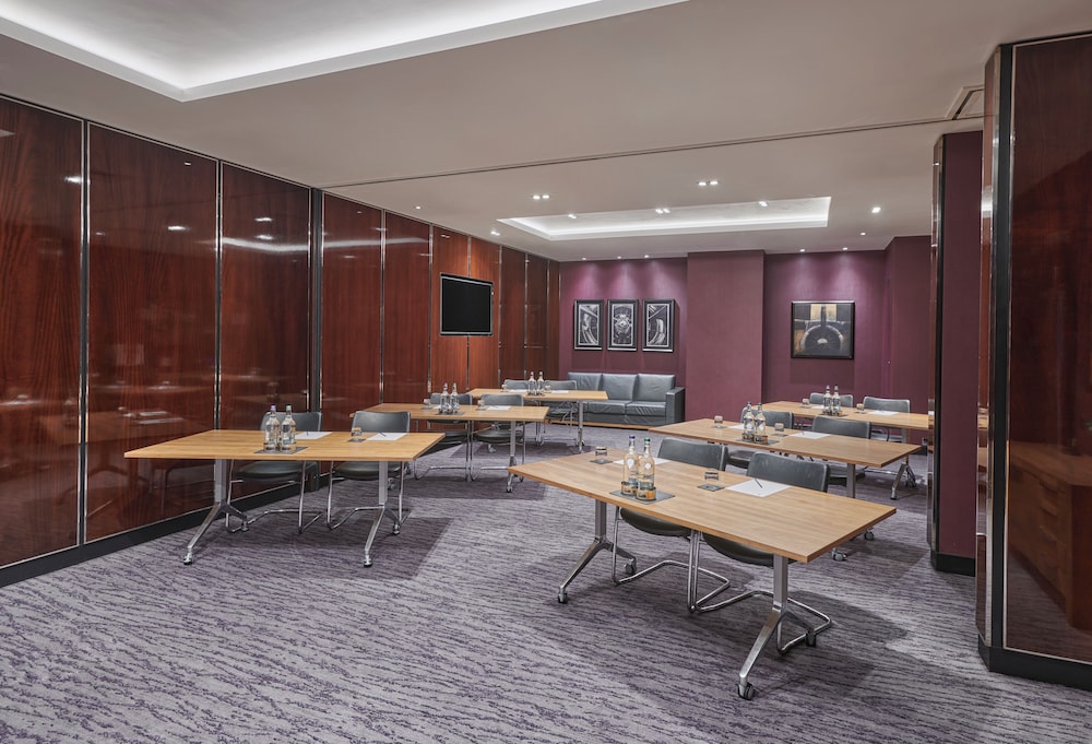 Hyatt Regency London Albert Embankment 55/67