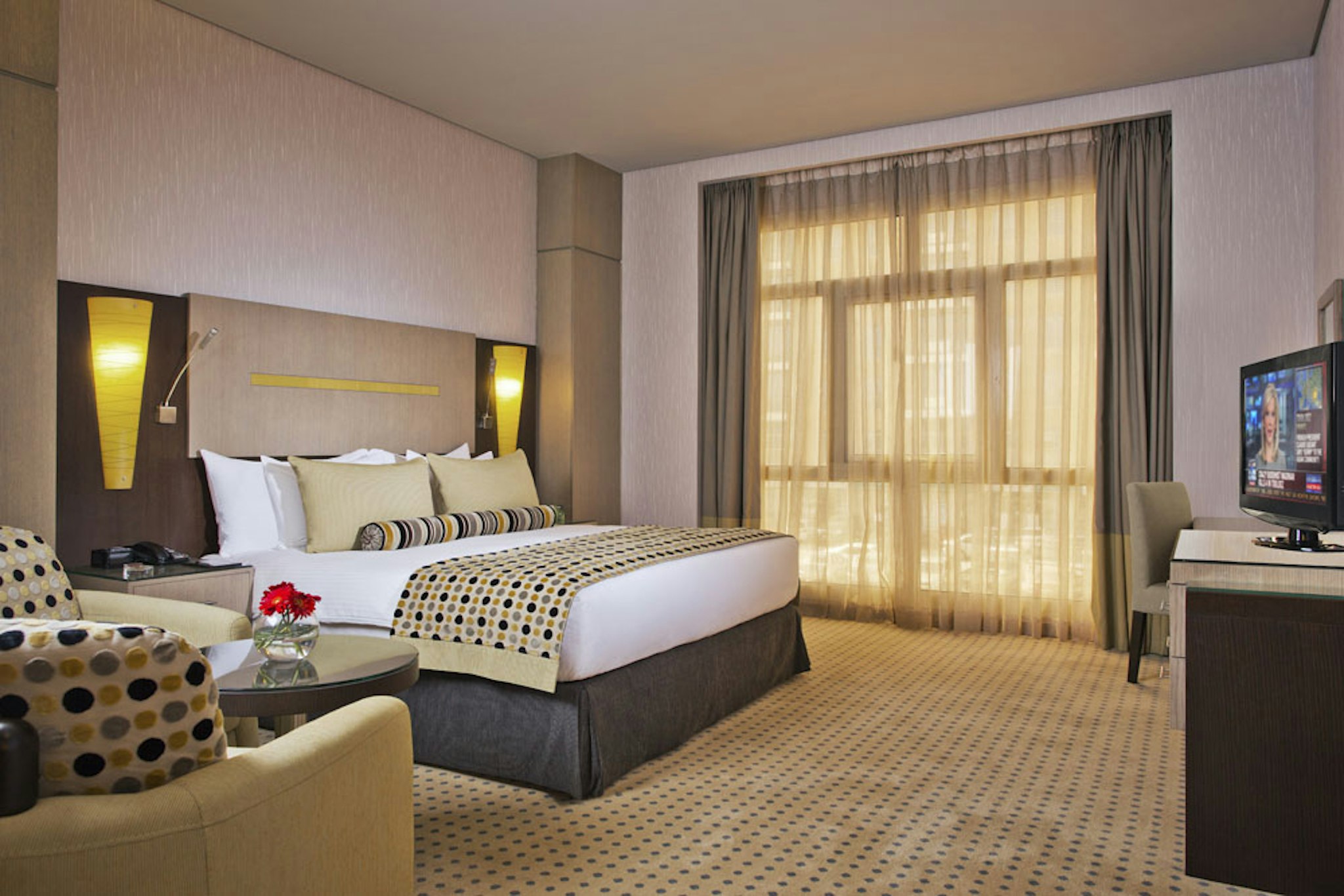 Grand Plaza Hotel 9/36