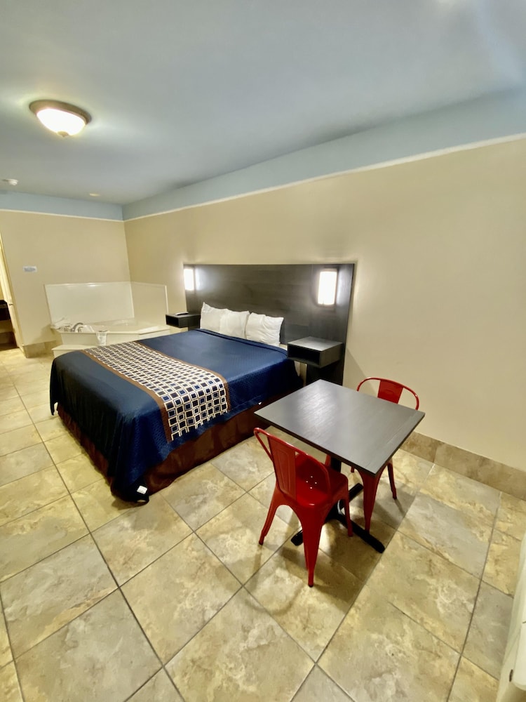 Texas Inn and Suites McAllen 35/47
