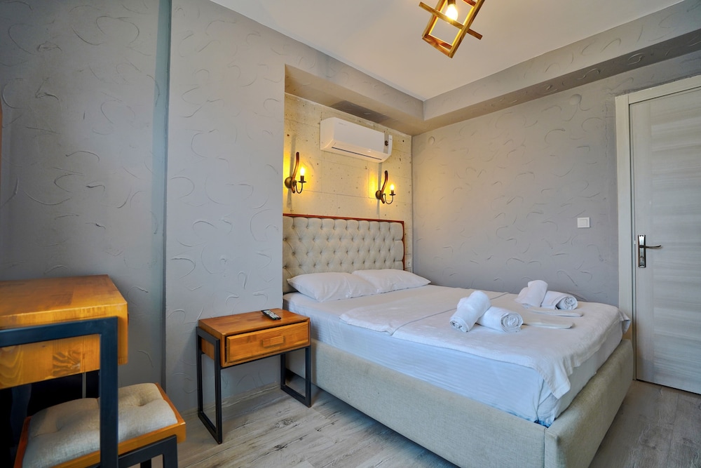 La Mira Suites 20/57