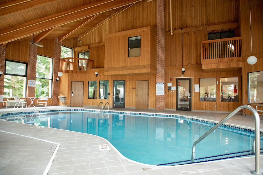 Country Hearth Inn Lomira Hotel 32/48