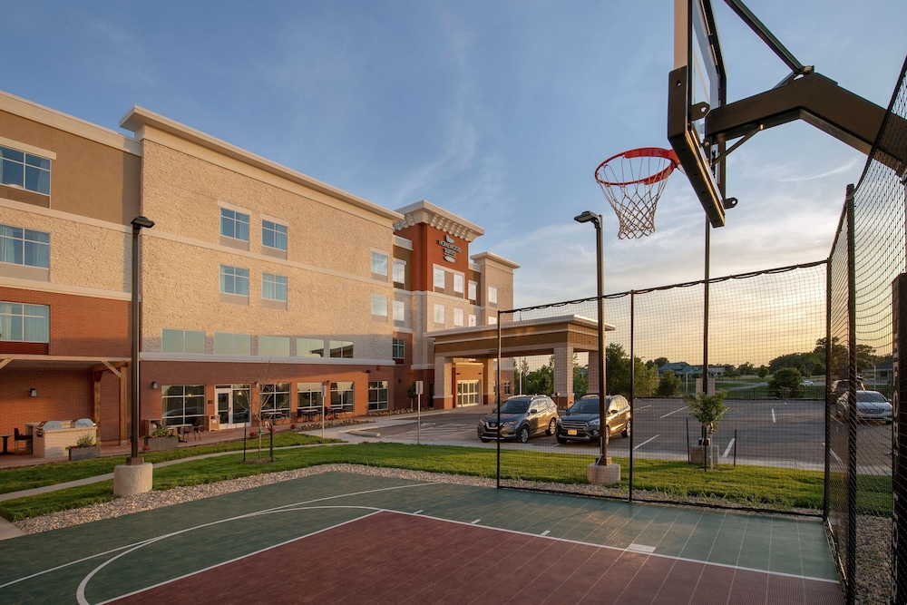 Homewood Suites By Hilton Kansas City Speedway Ks 37/42