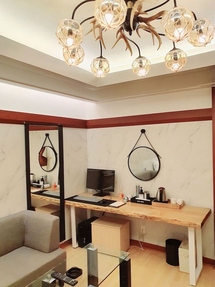 Uneed Hotel 53/60