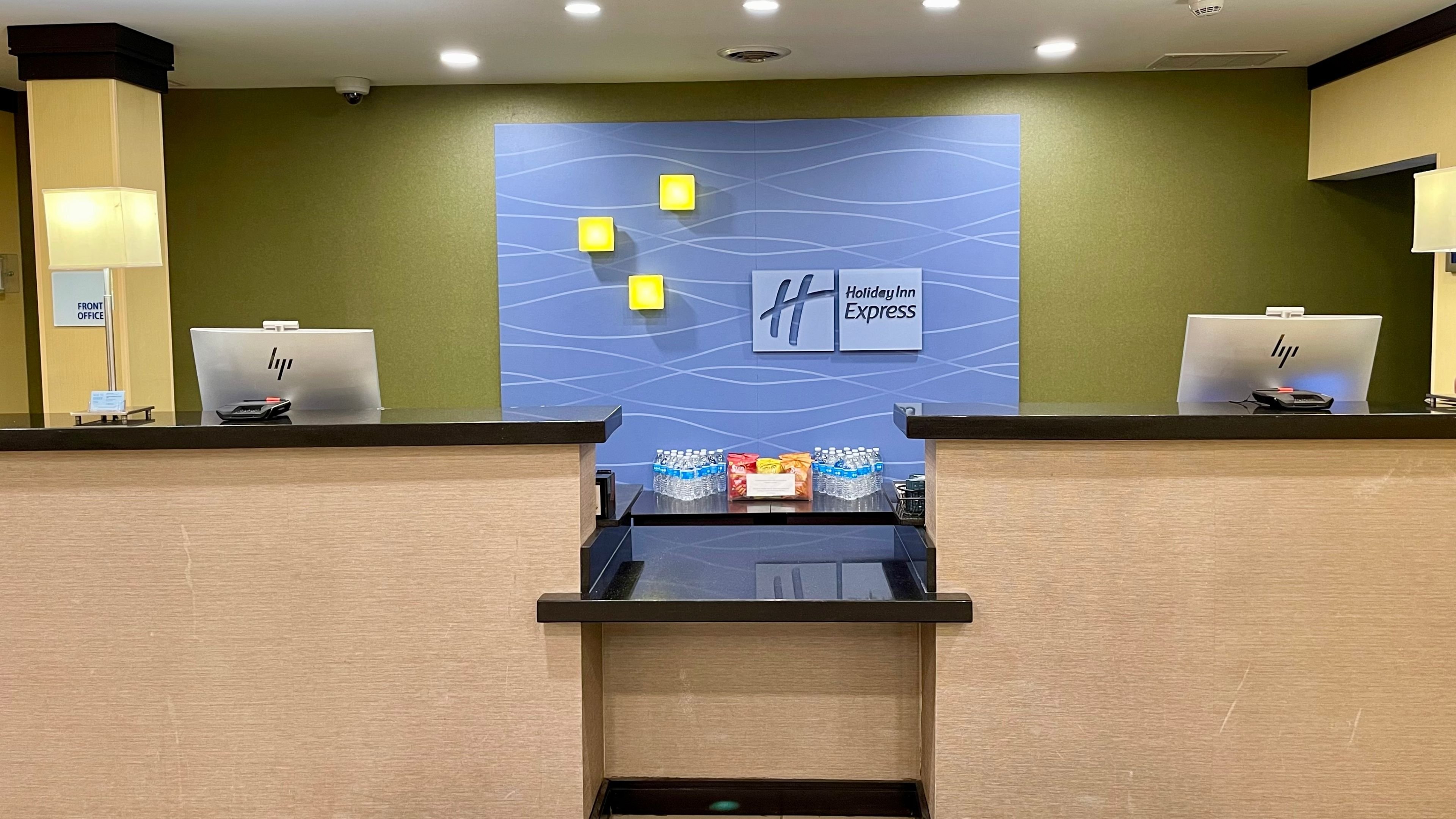 Holiday Inn Express Hotel And Suites Detroit North Troy 7/63