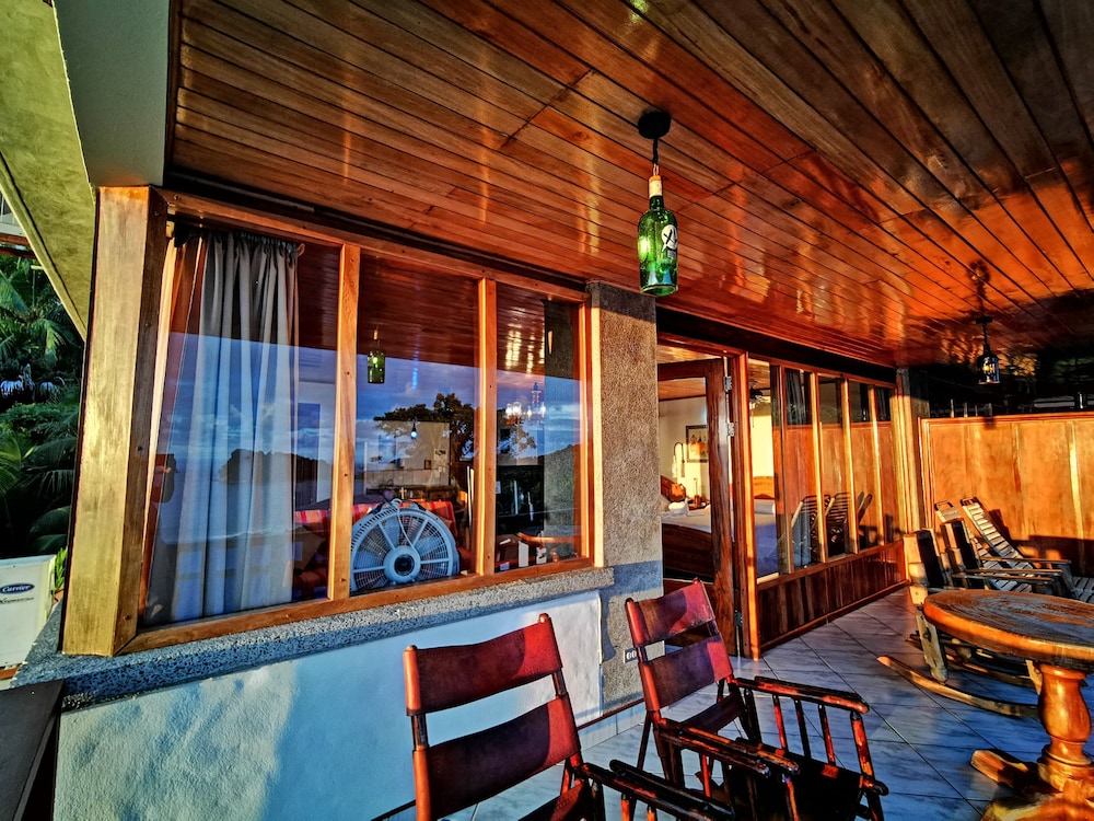 Hotel Costa Verde 34/50