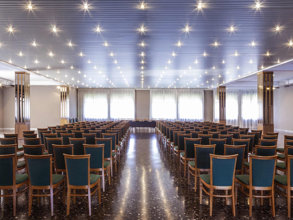Ibis Styles Trani 34/39