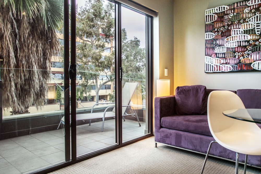 Comfy Kew Apartments 24/29