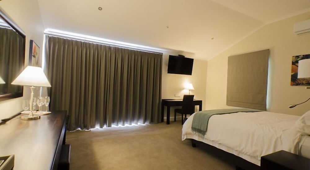 Clos Malverne Wine Estate Accommodation 8/46