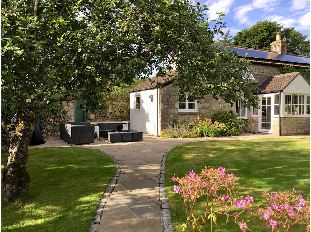 Tresowes Green Cottage 35/50