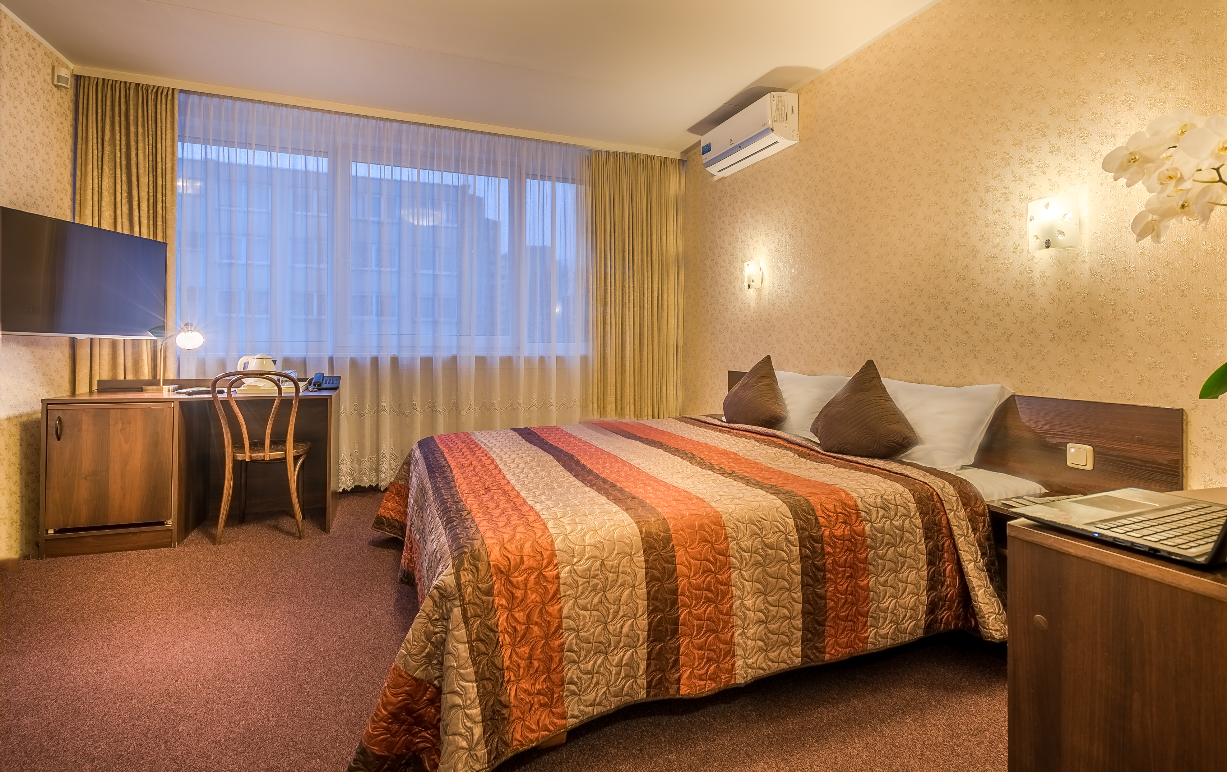 Standard, Double Bed