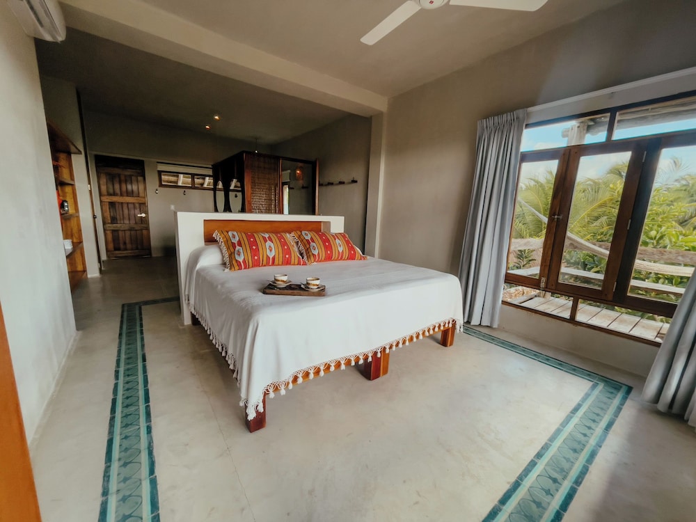 Hotel Poc Na 4/100