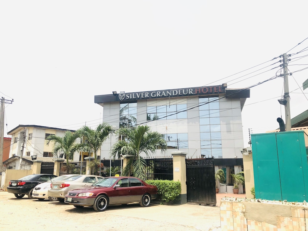 Silver Grandeur Hotel 25/31