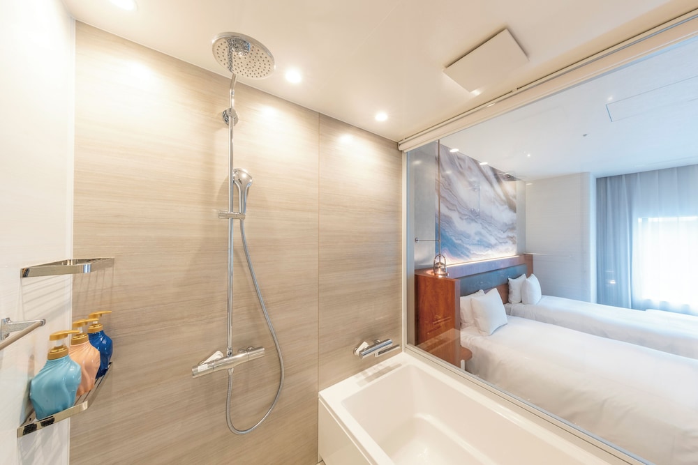 Hotel Springs Makuhari Premier 65/66
