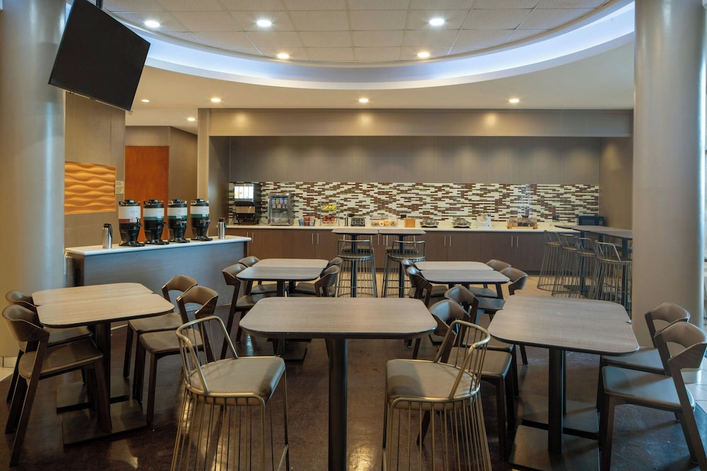 SpringHill Suites by Marriott Lake Charles 36/50