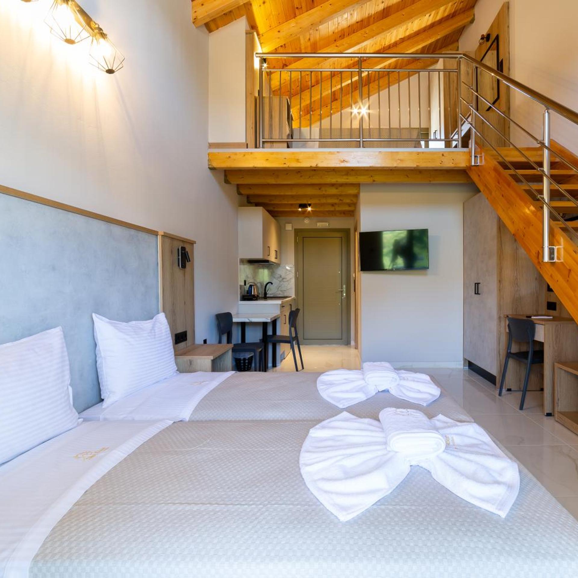 Sky View Suites 30/50