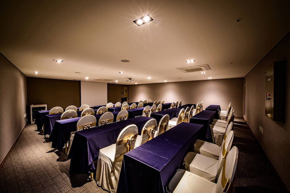 Utop Ubless Hotel Jeju 39/50