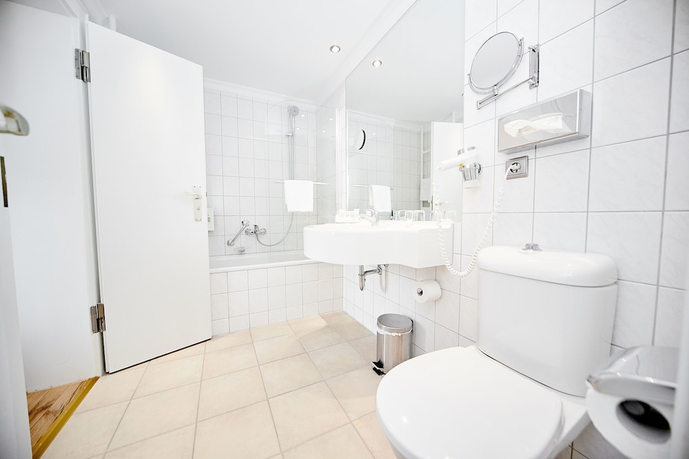 Cliff Hotel Rugen Resort Spa 19/72