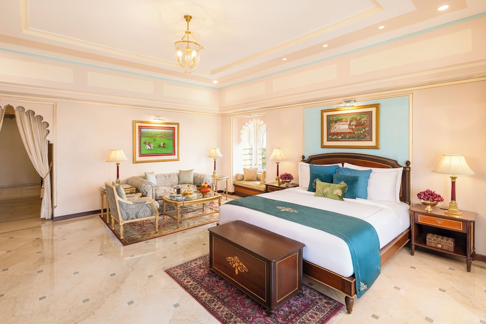 Luxury Suite Lake View