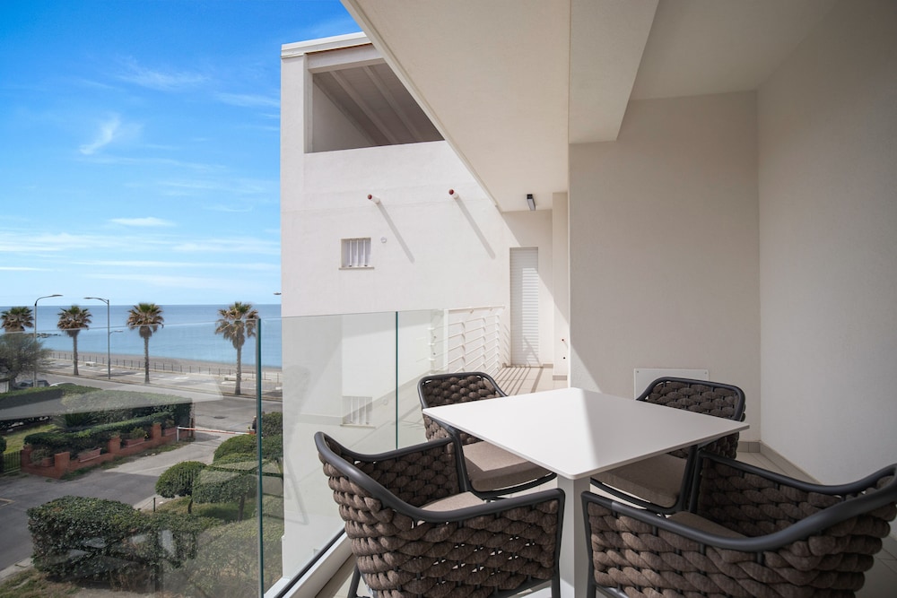 Seaside Hotel 26/42