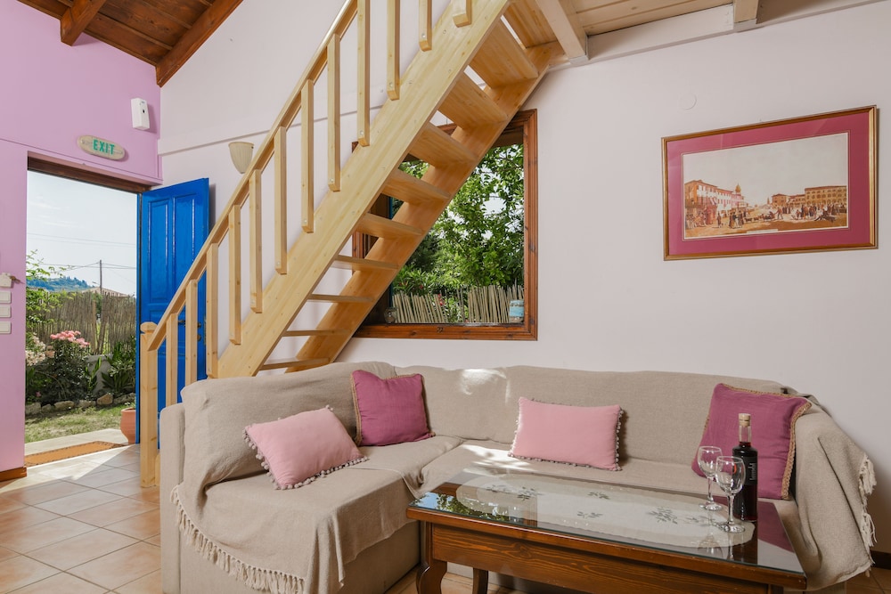 Villas Therianos 19/38