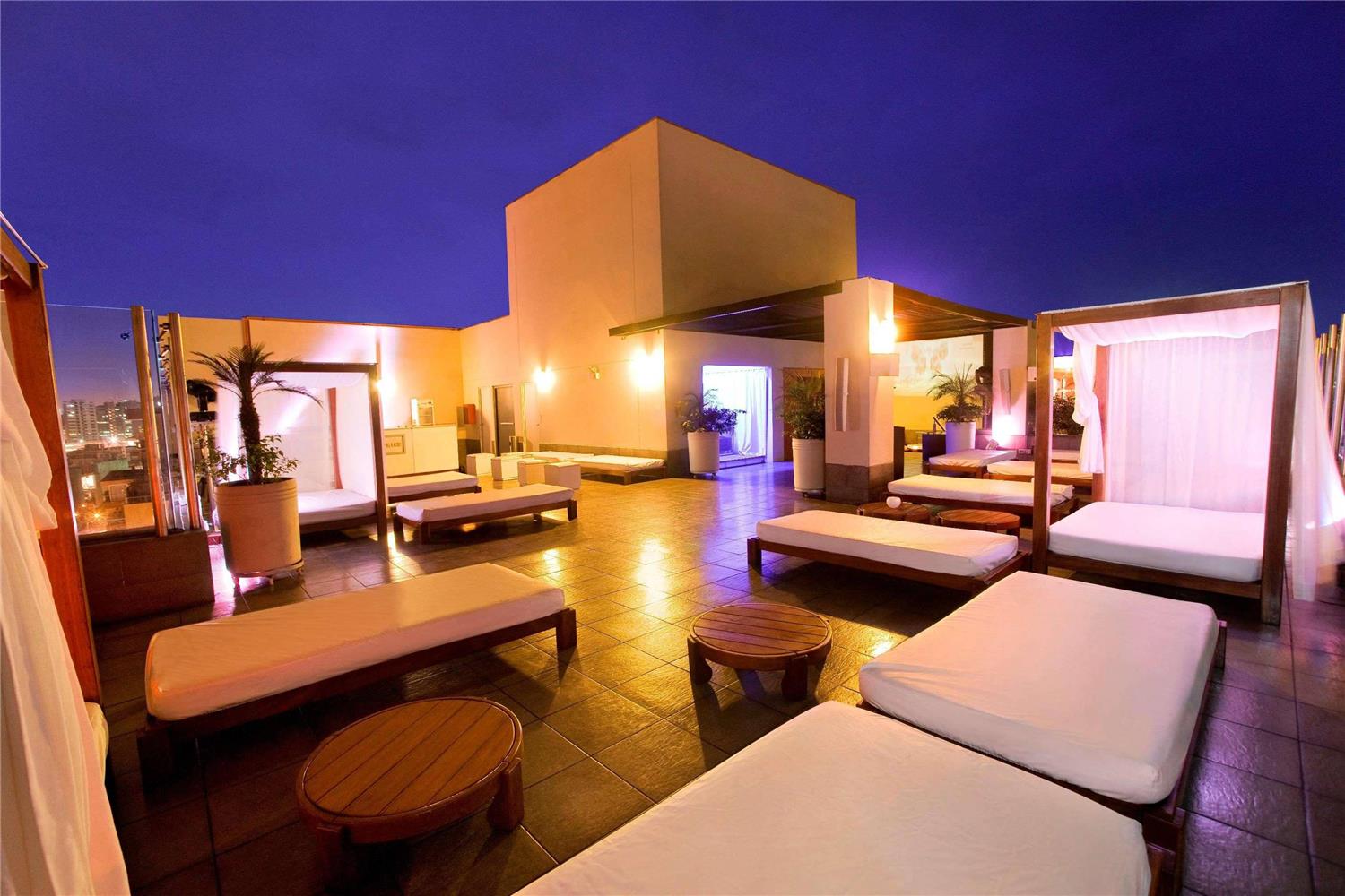Radisson Hotel Decapolis Miraflores 18/25