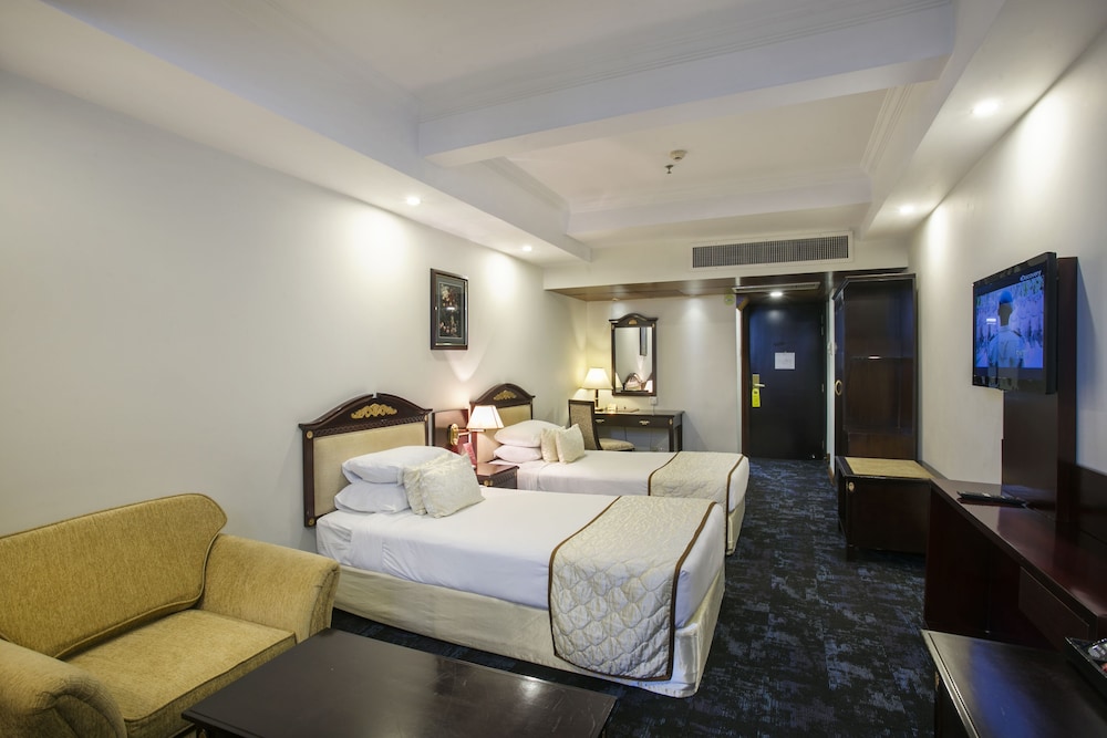 Hotel Sarina 30/77