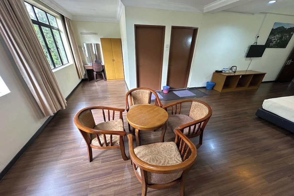 Hotel Titiwangsa 32/50