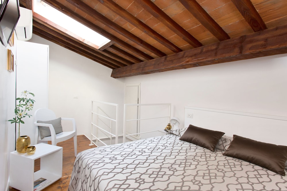 SETTE ANGELI ROOMS 19/72