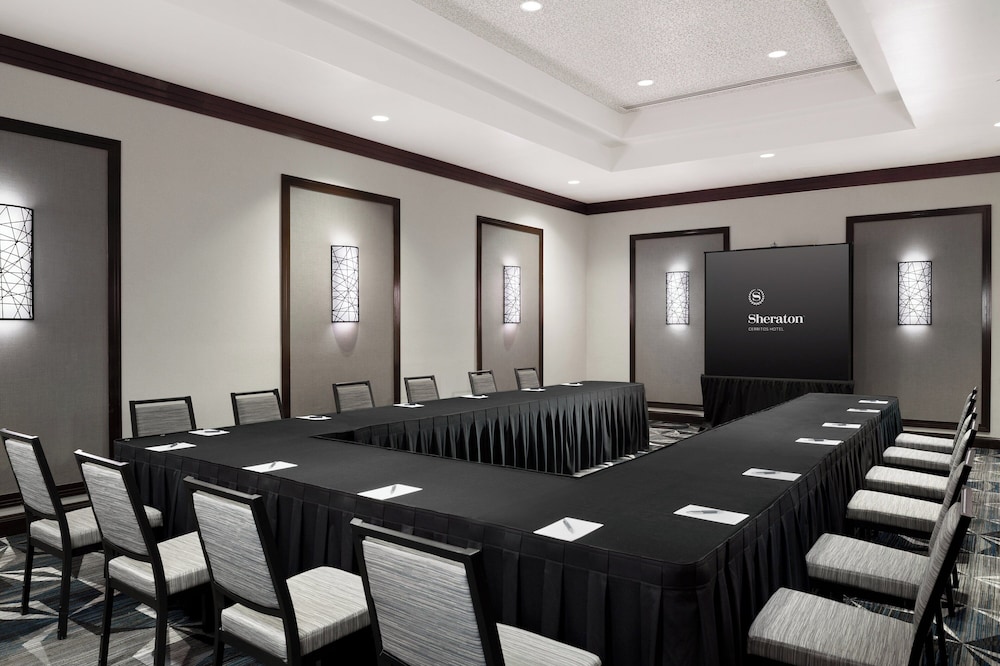 Sheraton Cerritos Hotel 42/50