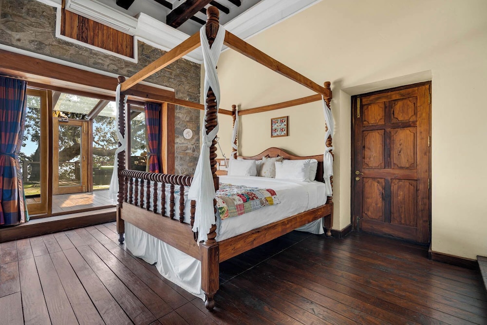 Rokeby Manor 19/50