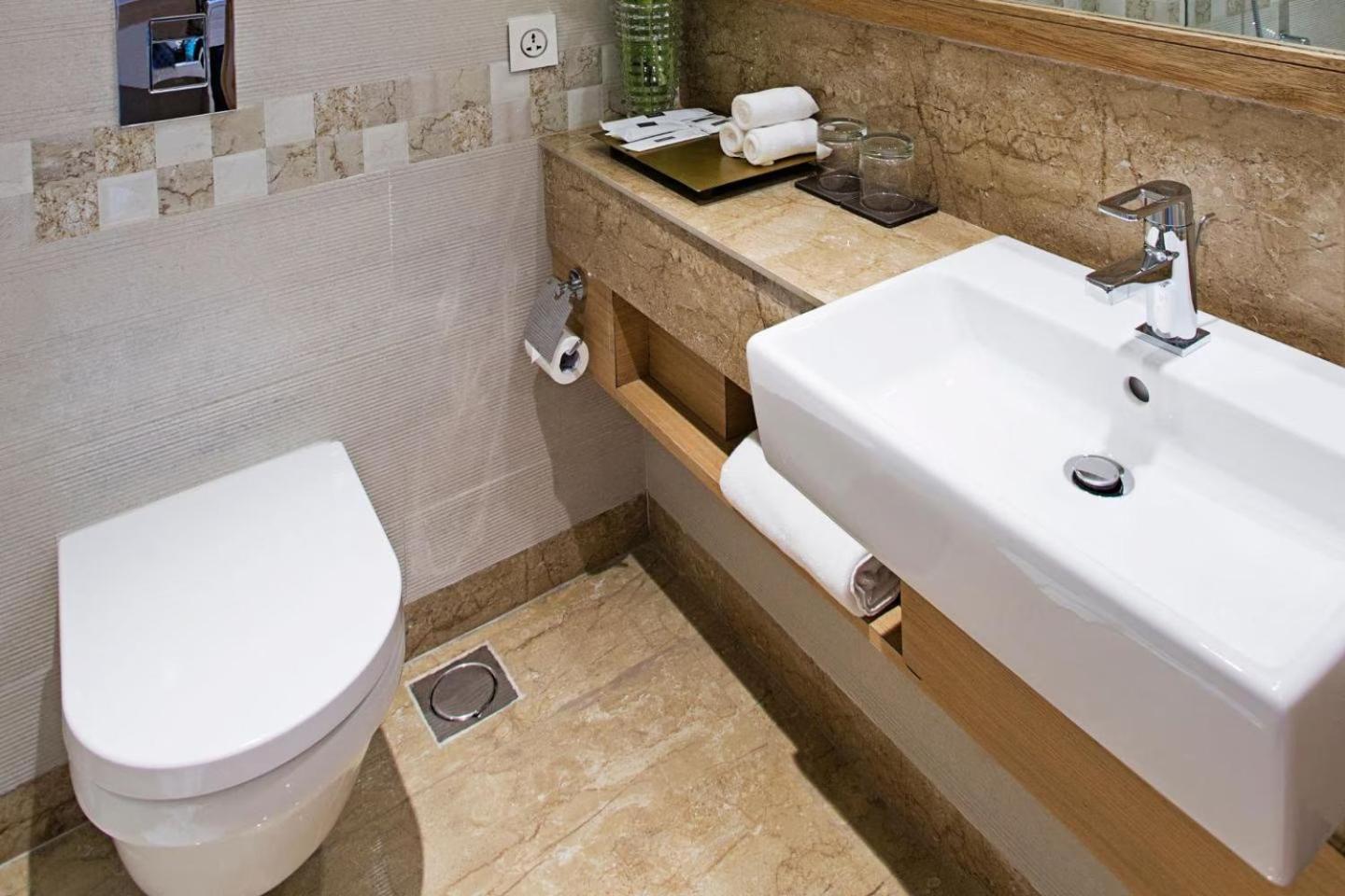 Guest Room, Twin Beds, City View, High Floor, Fairfield By Marriott Lucknow 4/5