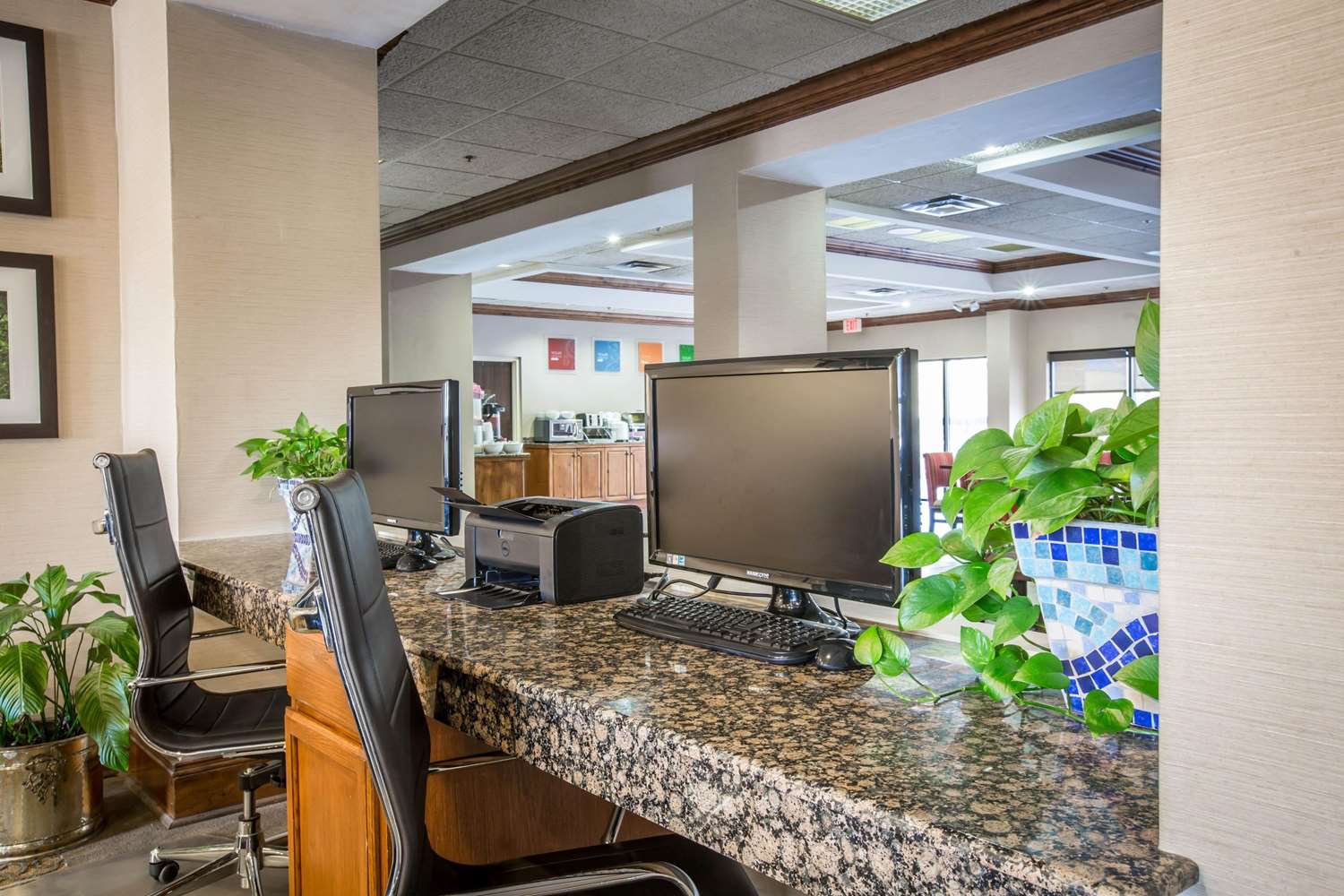 Vista Suites Pigeon Forge TN 28/30