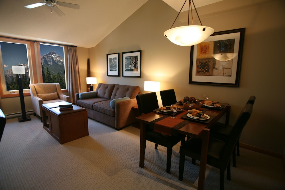 Lodges at Canmore 36/52