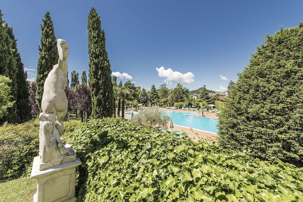 Hotel Des Bains Terme 33/37