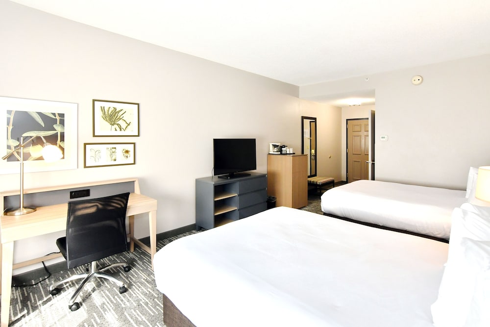 Country Inn and Suites By Radisson Mount Morris NY 14/28