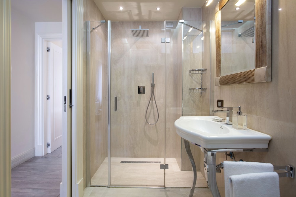 Luxury Suite Milano Duomo 47/49