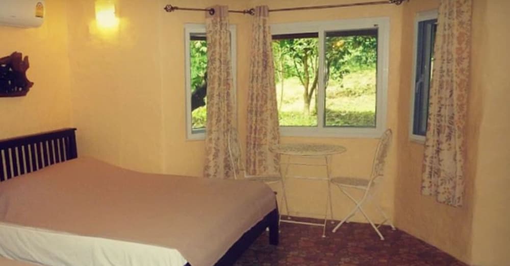 Baandin Chiewlarn Resort 44/68