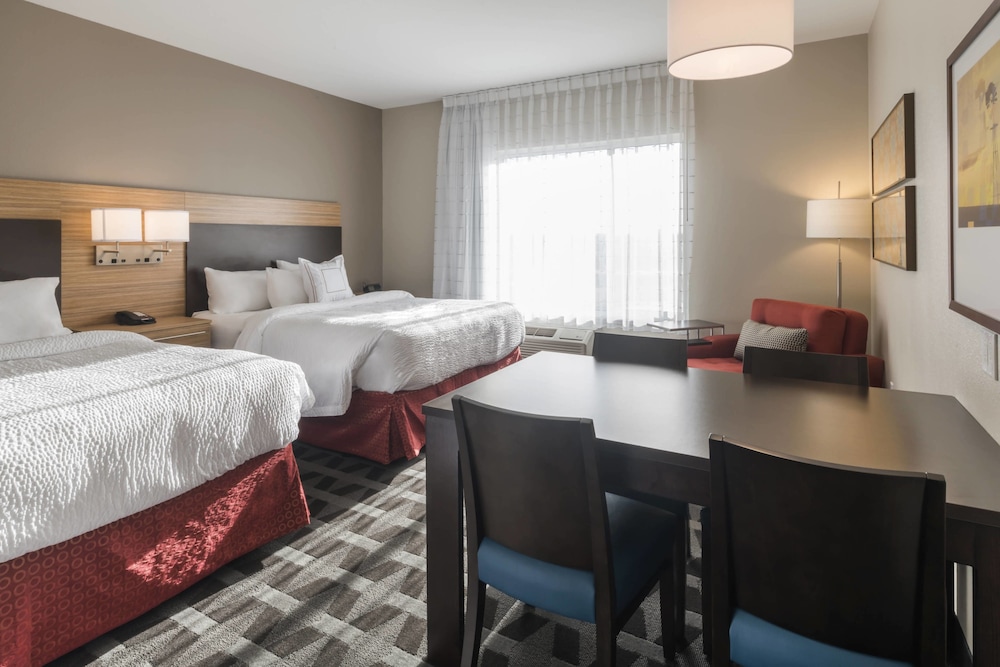 TownePlace Suites by Marriott Hays 10/52