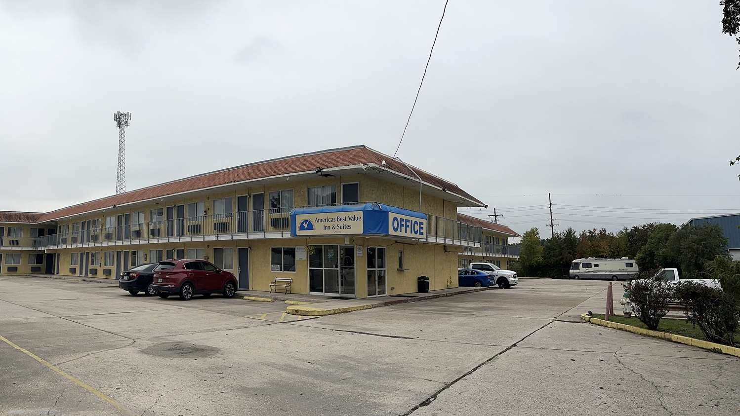 Americas Best Value Inn & Suites Port Arthur 23/25