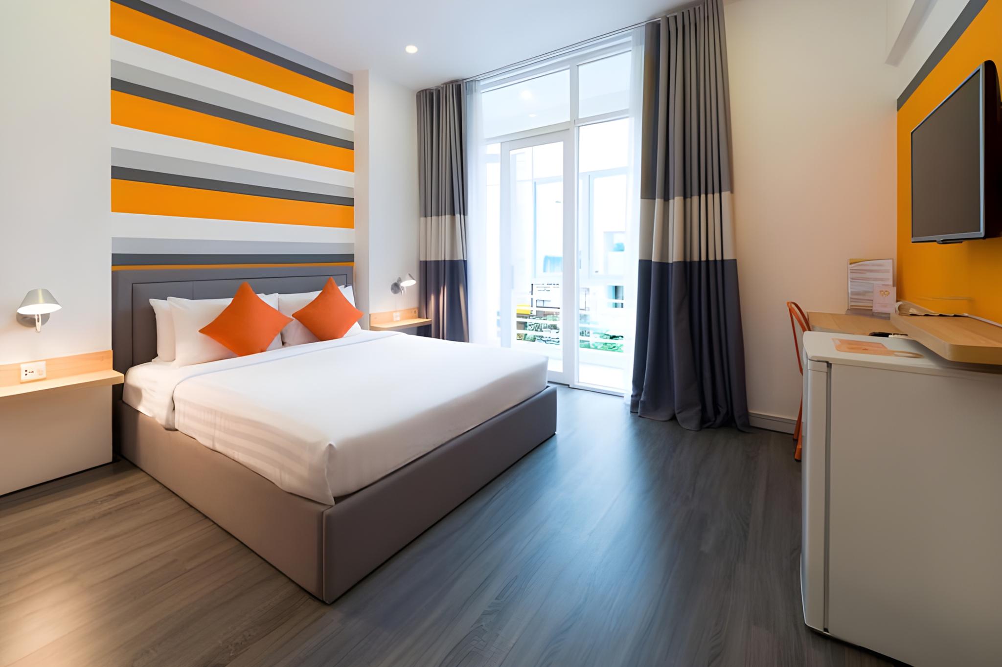The Hotel Nicecy 4/54