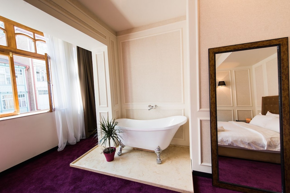 Hotel King Gorgasali 36/36