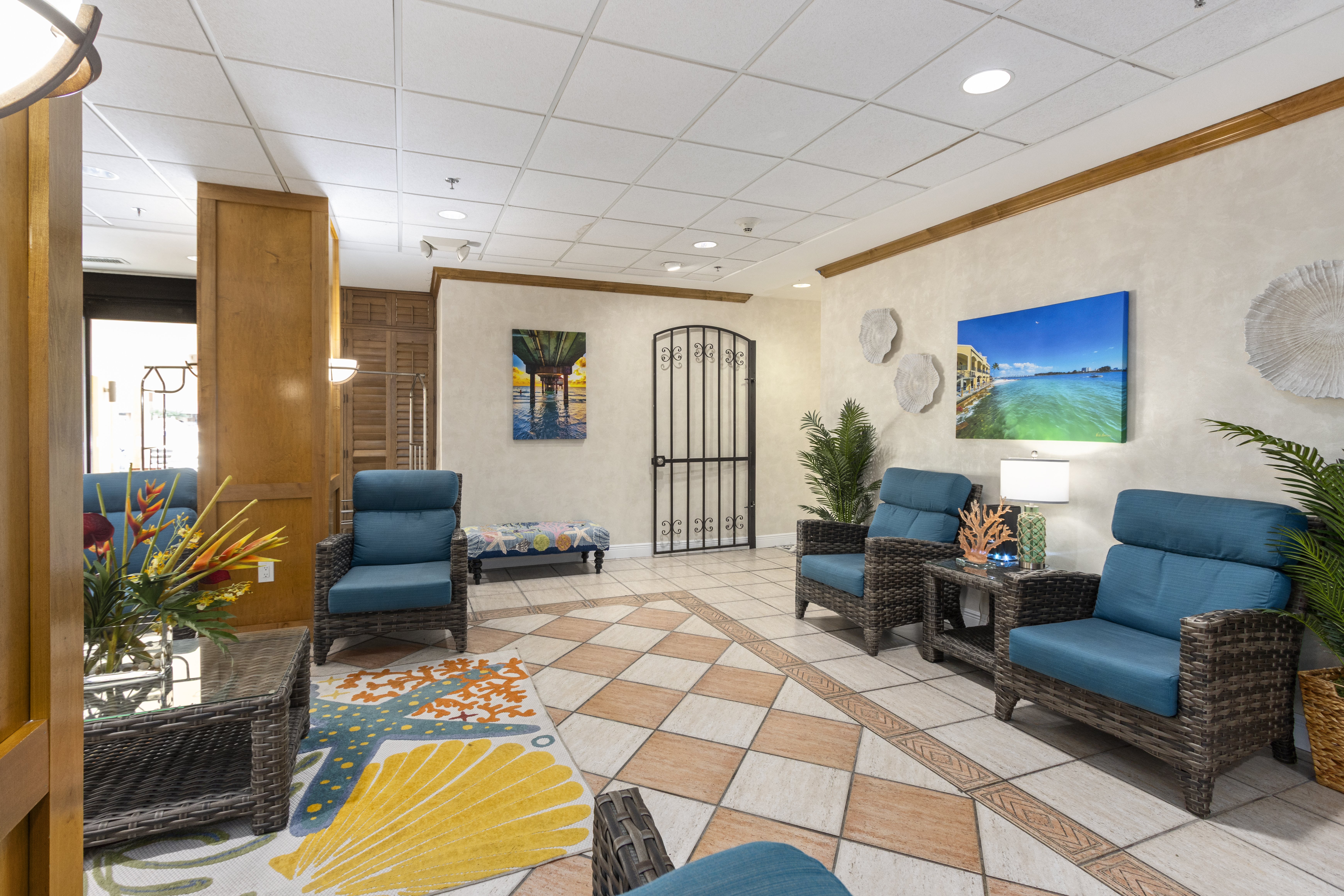 Holiday Inn Hotel and Suites Clearwater Beach 9/50