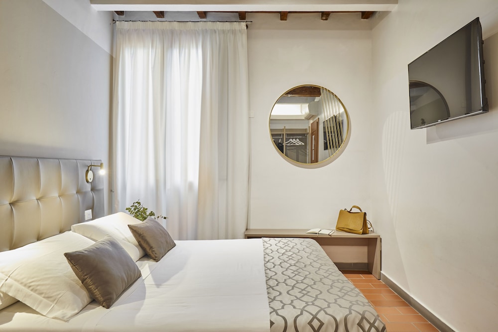 SETTE ANGELI ROOMS 20/72