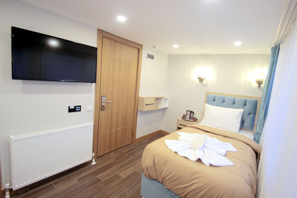 Hira Hotel 26/57