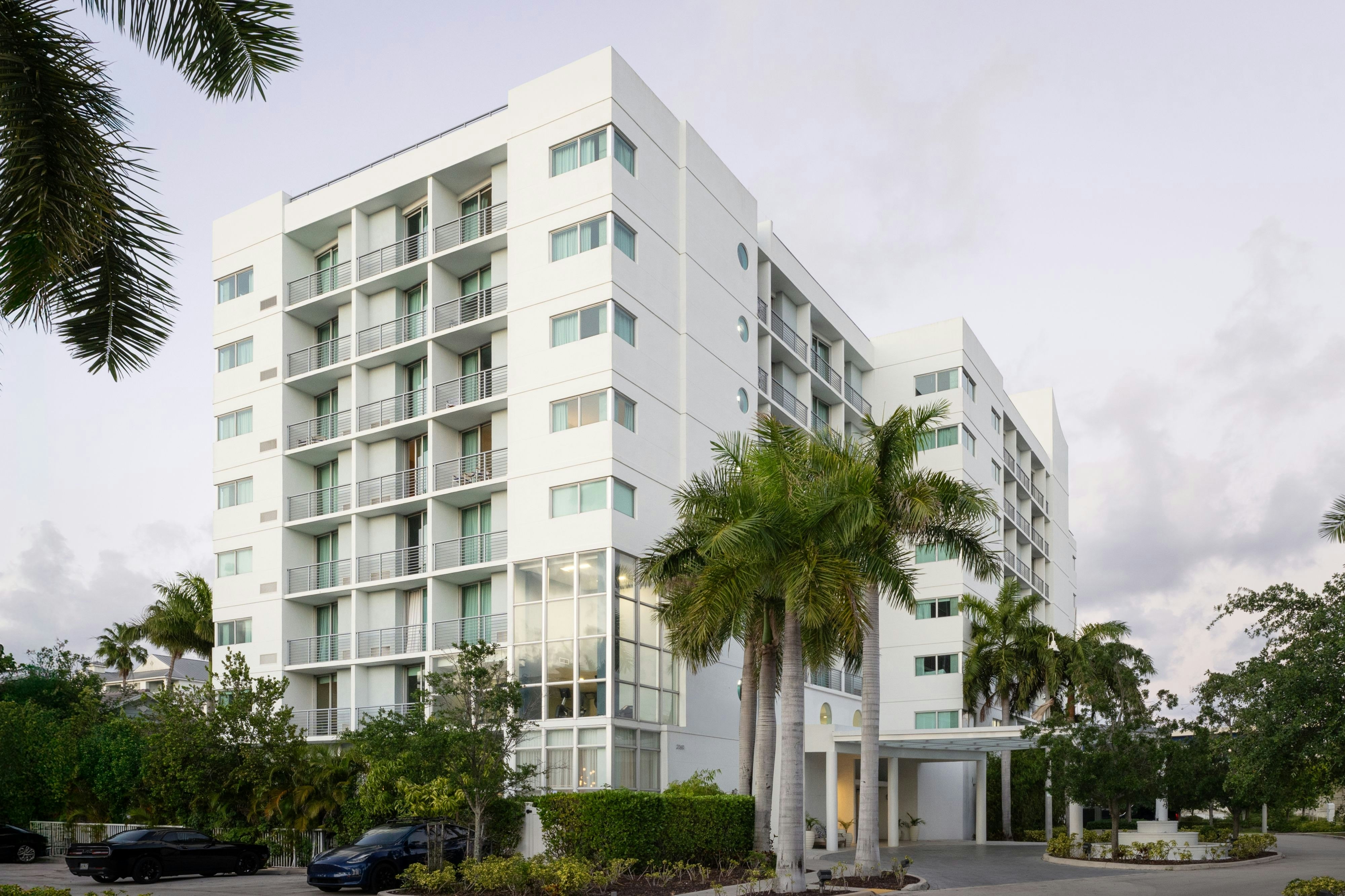Maritime Hotel Fort Lauderdale Cruise Port in FORT LAUDERDALE - FL