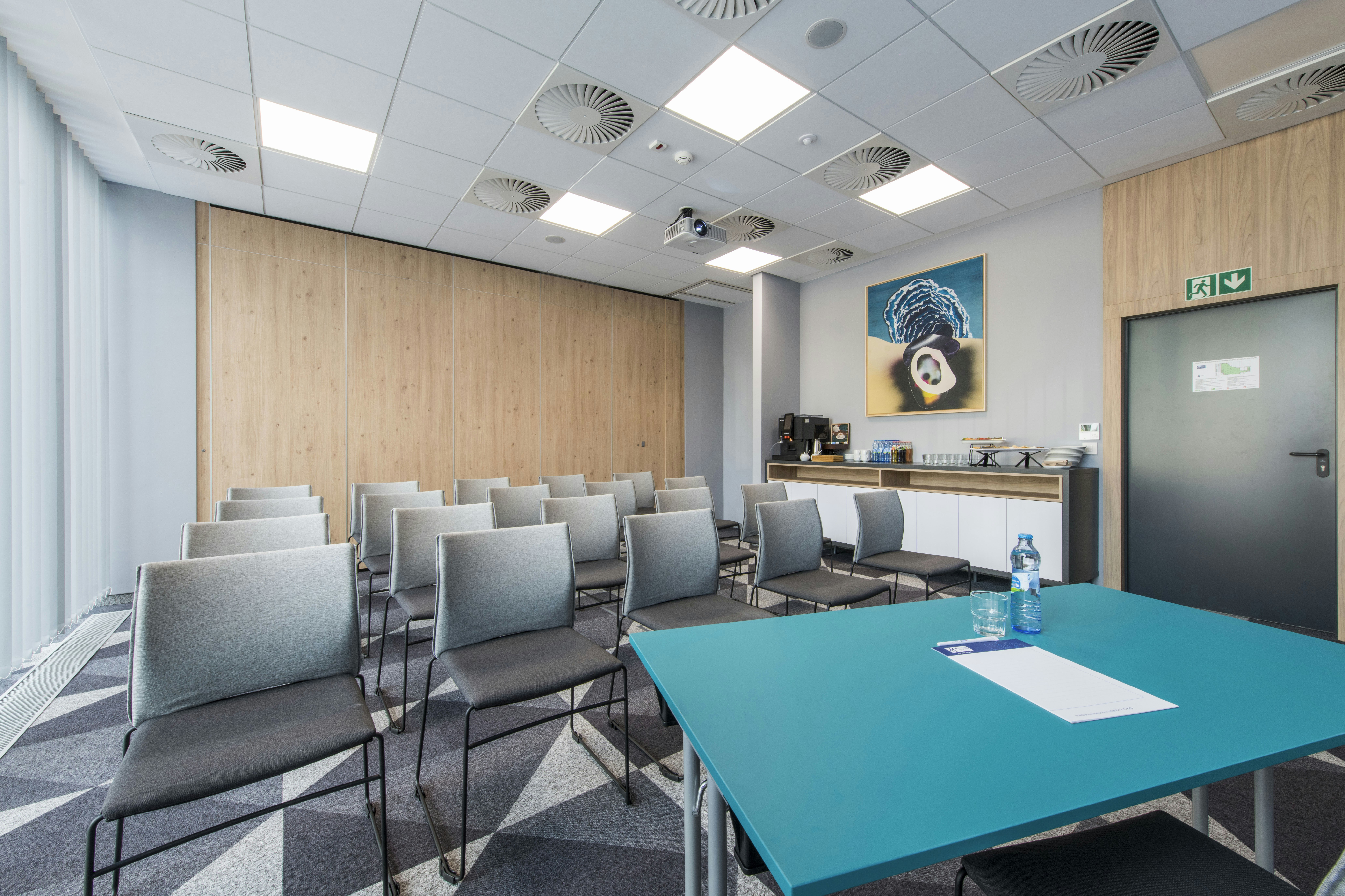 Holiday Inn Express Warsaw - Mokotow 45/56